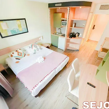 Apartamento 5 Minutes Du Zenith - Chic Pantin