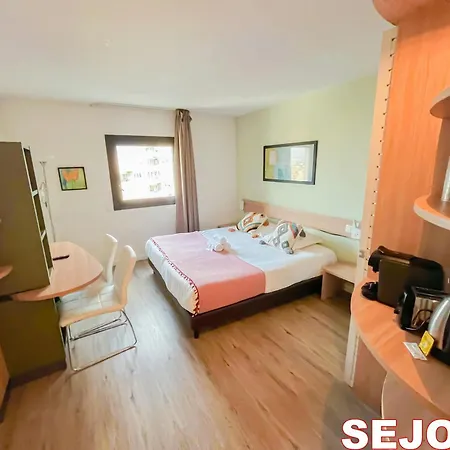 5 Minutes Du Zenith - Chic Apartamento Pantin