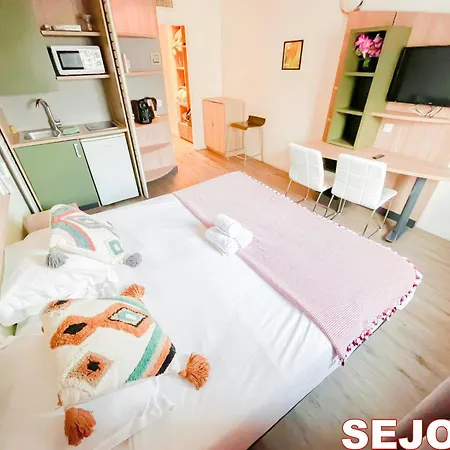 Moderne A 5 Min De Paris 2424 Апартаменты Пантен